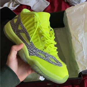 JORDAN 11 I.E. “VOLT”